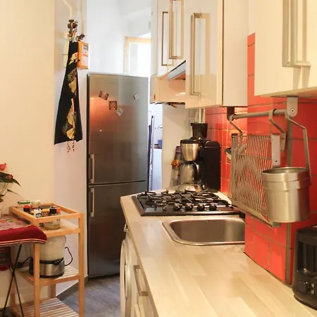 Cozy Nest Near Buttes-chaumont *