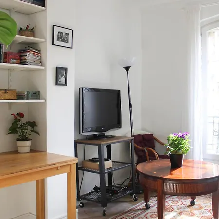 Cozy Nest Near Buttes-chaumont Apartment *